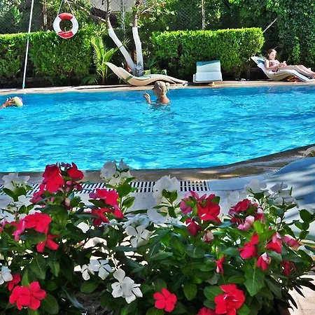 Otel Tuncer Garden