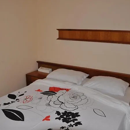 Otel Tuncer Garden 3*