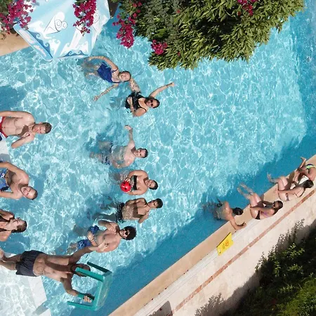 Otel Tuncer Garden 3*