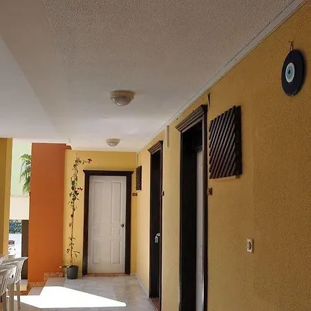 Tuncer Garden Otel 3*